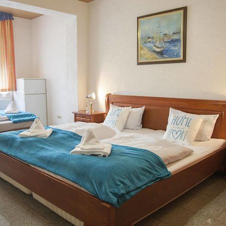 Hotel Atlantis Ramstein-Miesenbach Kültér fotó