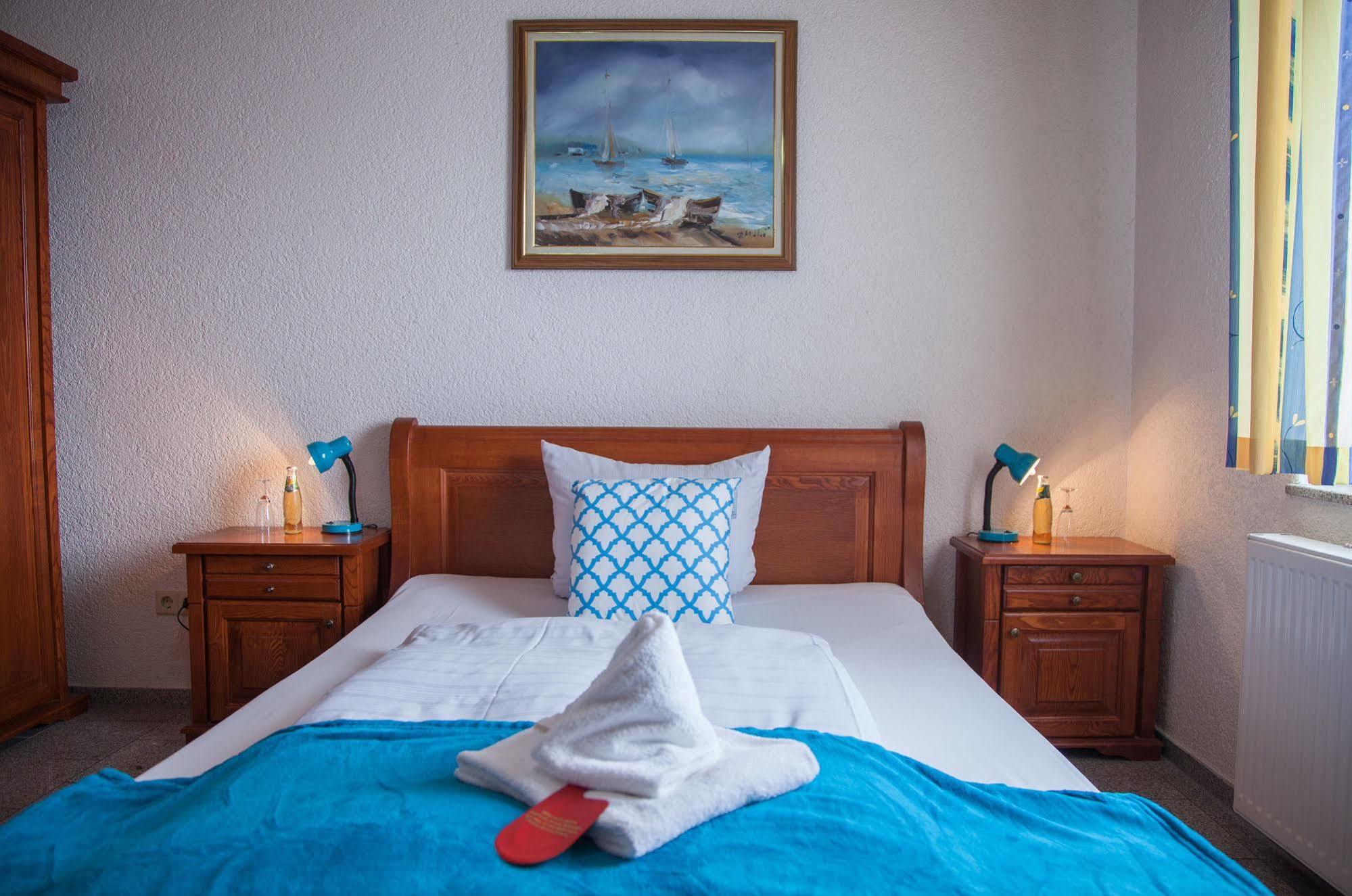 Hotel Atlantis Ramstein-Miesenbach Kültér fotó
